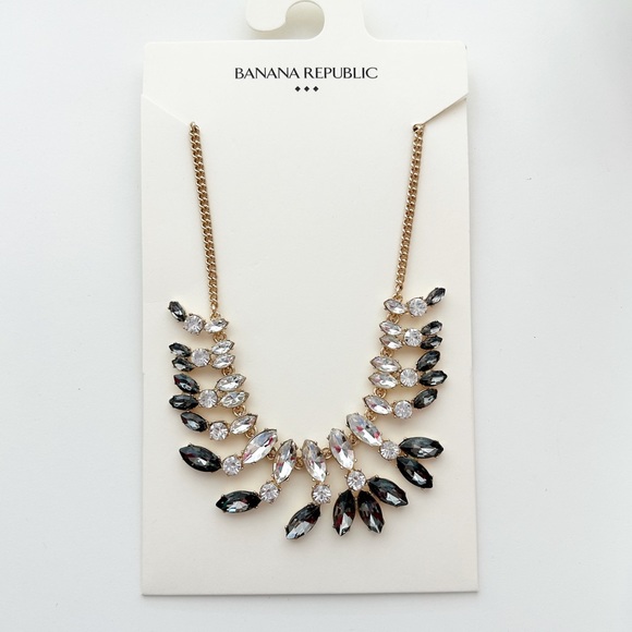 NWT- Banana Republic Necklace - Picture 2 of 3